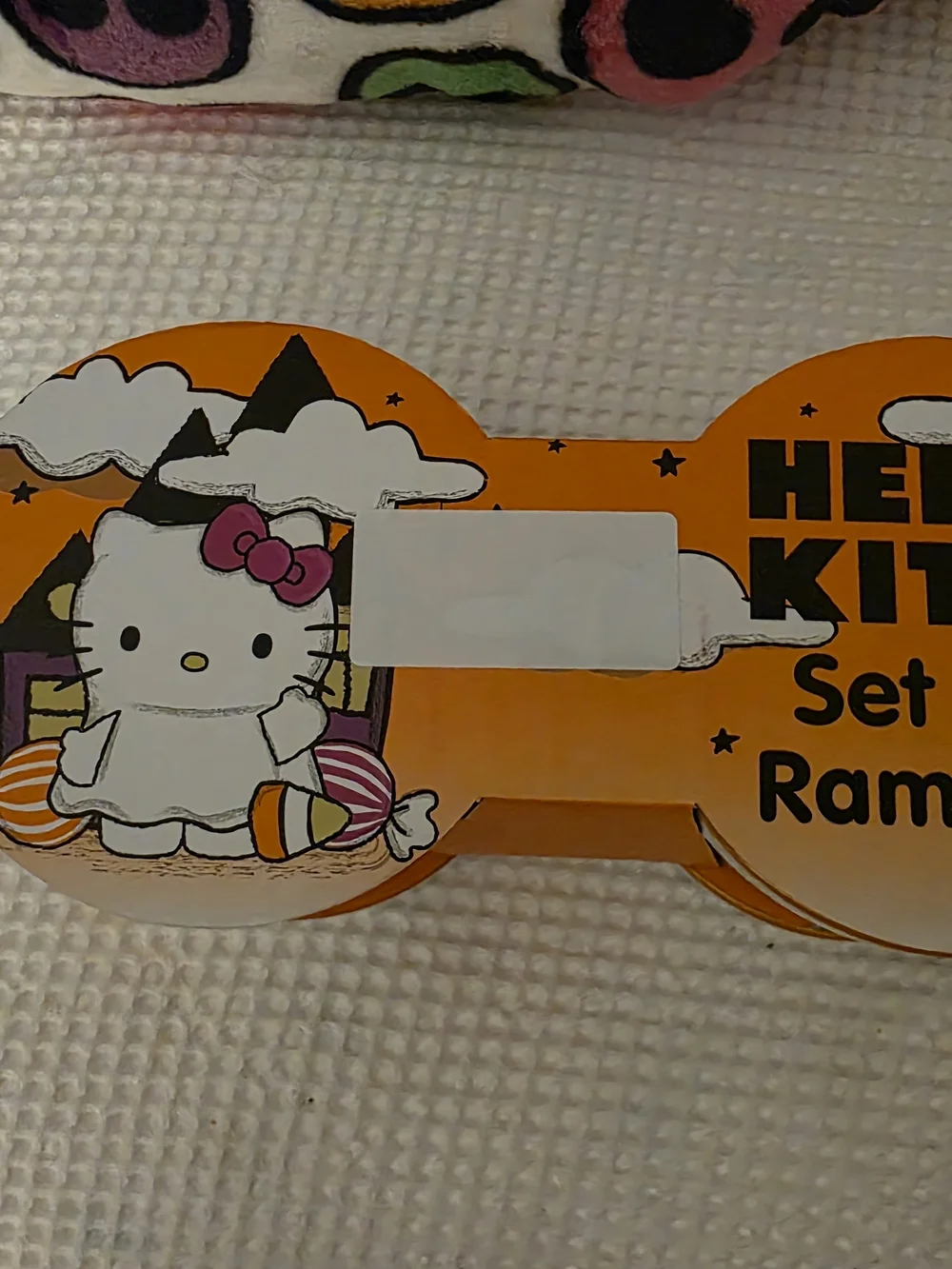 Hello Kitty  Ceramic RAMAKINS - White and ORNAGE